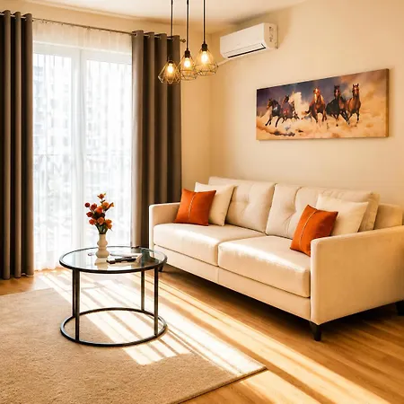 Triana 01 Apartment *
